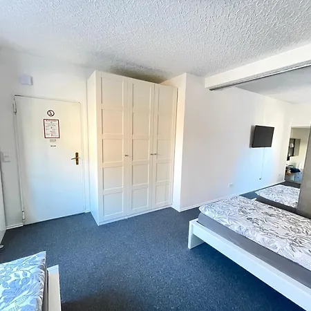 Jans 4 Personen Nrw Veltins Arena Kueche P Wlan Mit Code Appartement Herten (North Rhine-Westphalia)