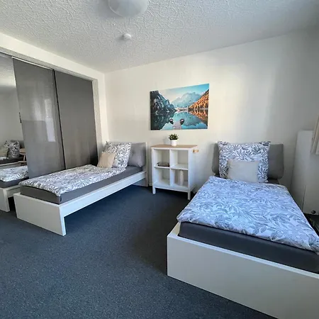 Jans 4 Personen Nrw Veltins Arena Kueche P Wlan Mit Code アパート ヘルテン